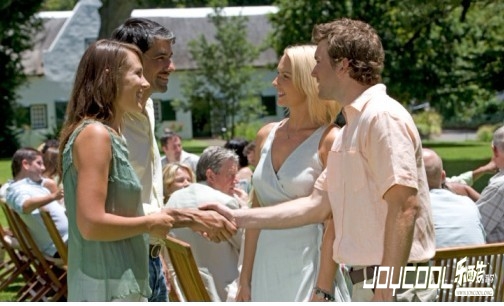 多种族汇聚一起日常最常见的礼节