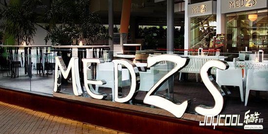 新加坡彩虹蛋糕