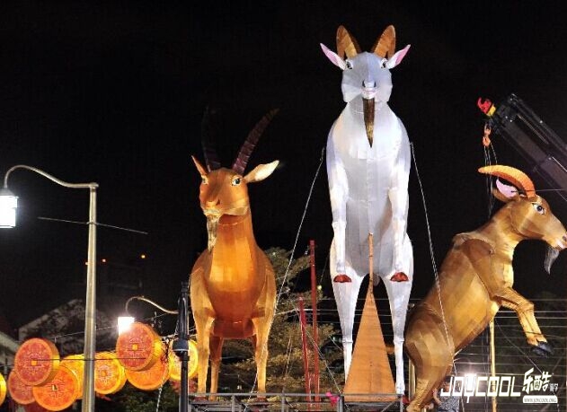 新加坡牛车水变“羊”车水