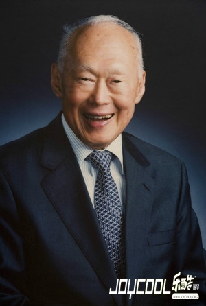 新加坡"国父"李光耀今晨病逝 享年91岁