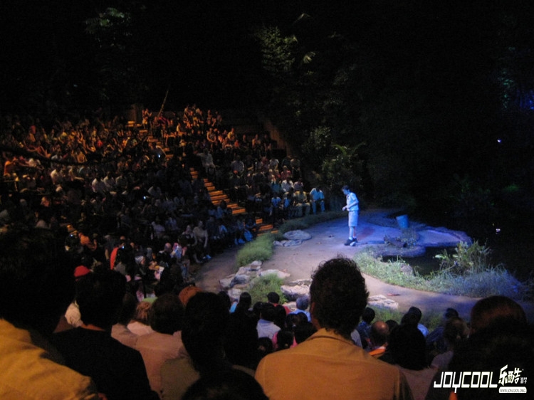 全球第一座夜间野生动物园