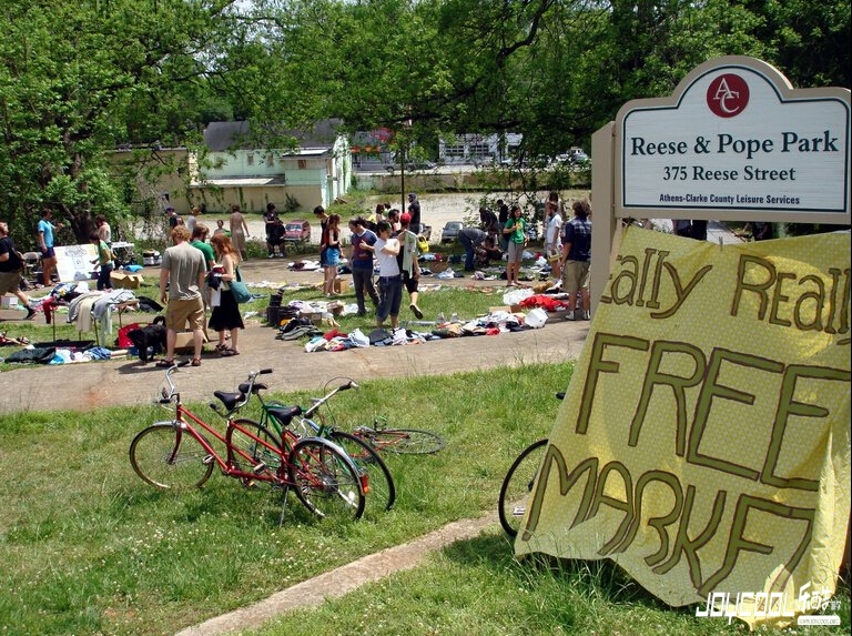 Singapore Really Really Free Market