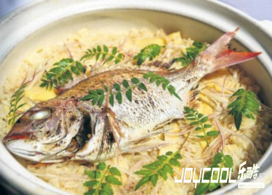 新加坡美食：不容错过的鲷鱼炊饭