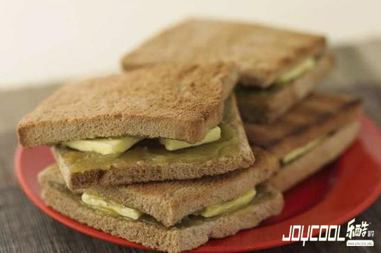 新加坡的古早情怀,的亚坤土司