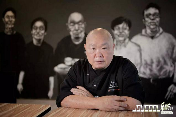 这几家新加坡餐厅的背景竟然是…