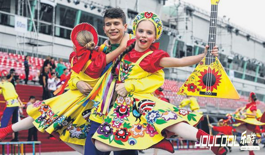 2016年规模最大的新加坡妆艺大游行