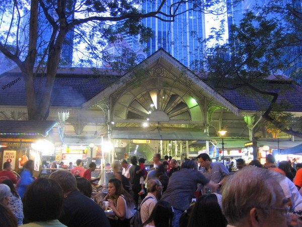 游学不可错过：老巴刹美食中心 (Lau Pa Sat)