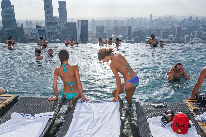 新加坡高空无边泳池，我们一起游！